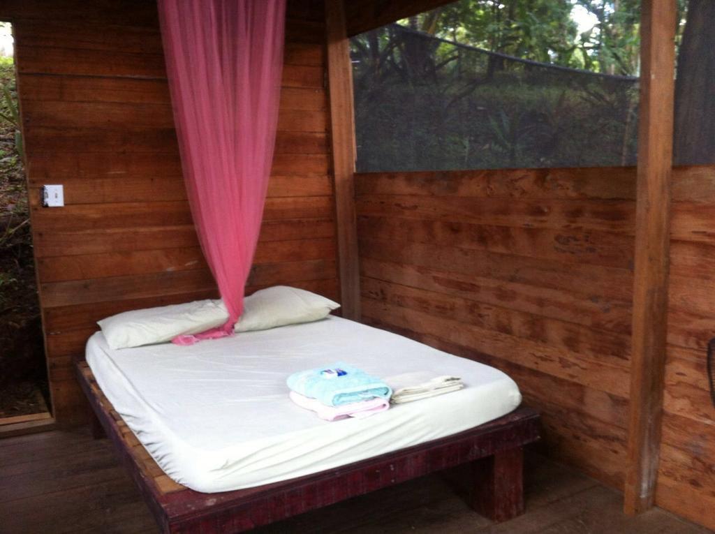 Howlers Bay Hotel Boca Chica Luaran gambar