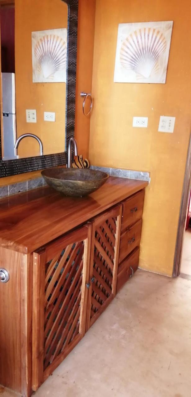 Howlers Bay Hotel Boca Chica Luaran gambar